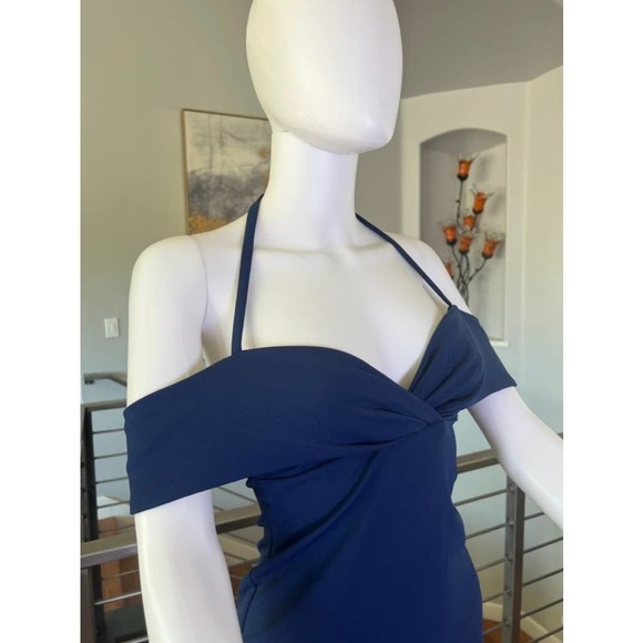 Nookie Athena Off Shoulder Midi Dress in Blue - Picture 4 of 12